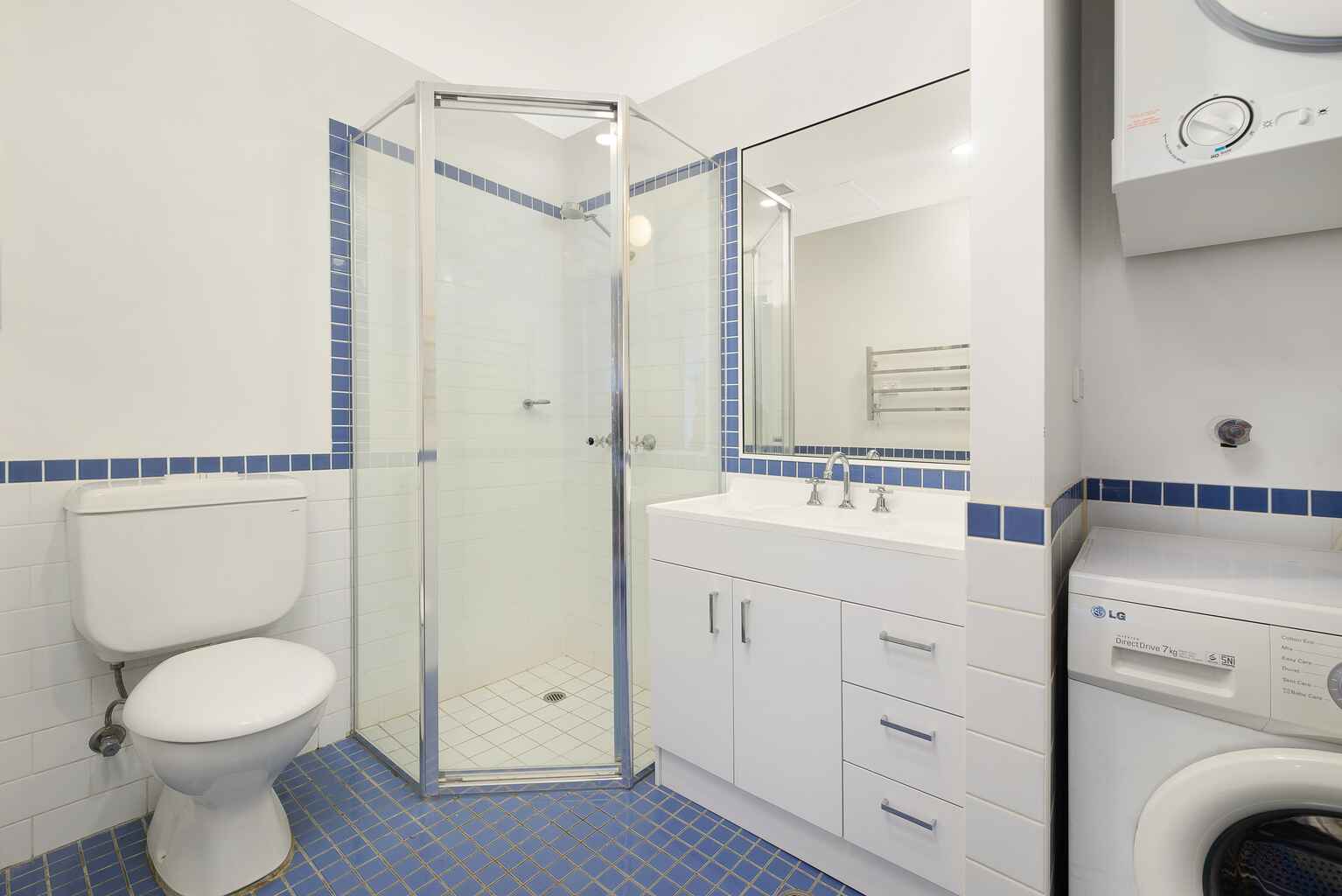 18/7-17 Berry Street  North Sydney