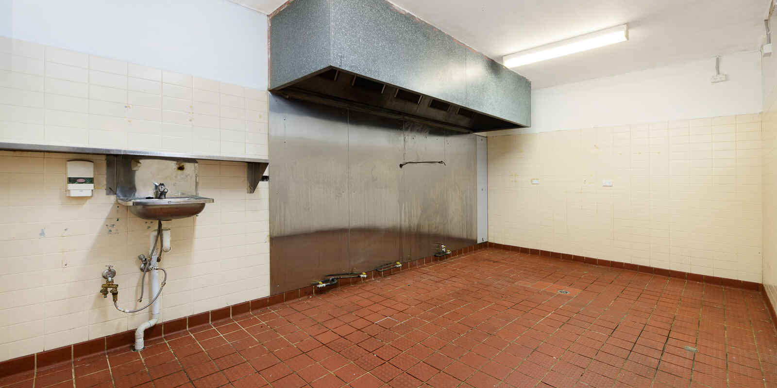 Shop 2/122 Edinburgh Road Castlecrag Shop 2/122 Edinburgh Road Castlecrag