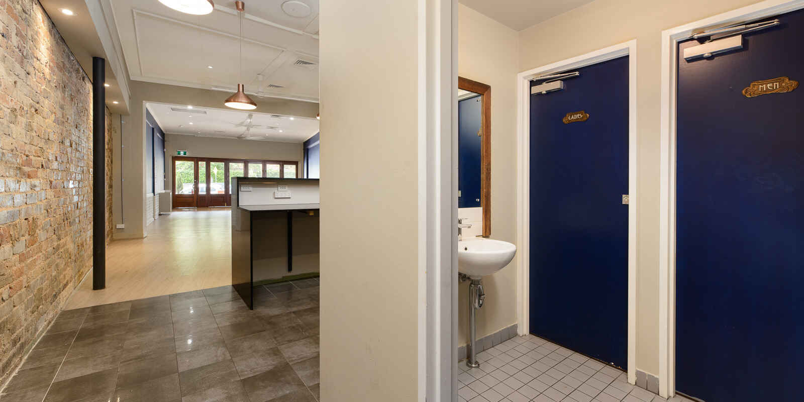 Shop 2/122 Edinburgh Road Castlecrag Shop 2/122 Edinburgh Road Castlecrag