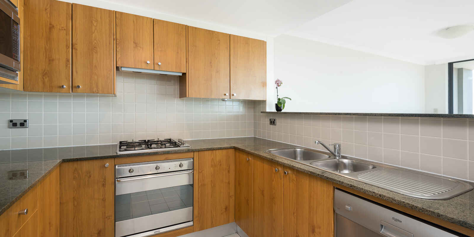 69/237 Miller Street North Sydney