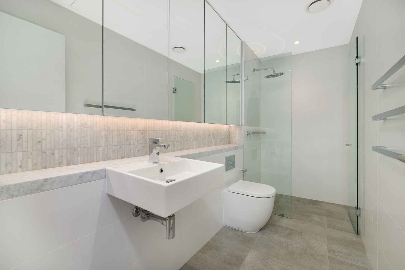 13/211 Military Road Cremorne