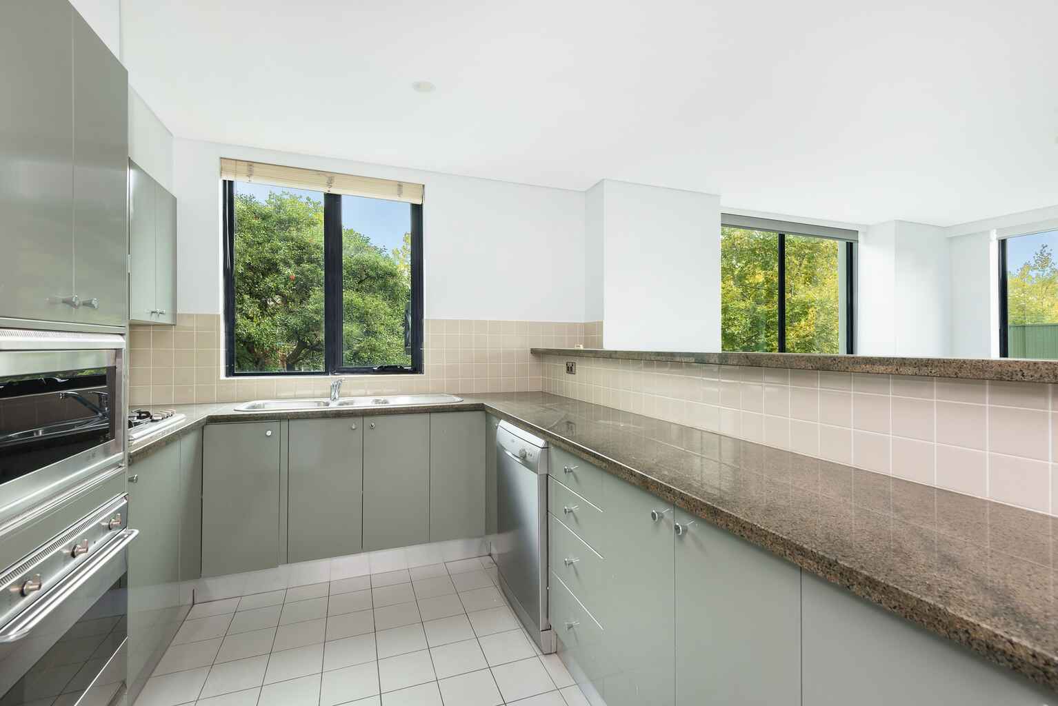 33/237 Miller Street North Sydney 33/237 Miller Street North Sydney