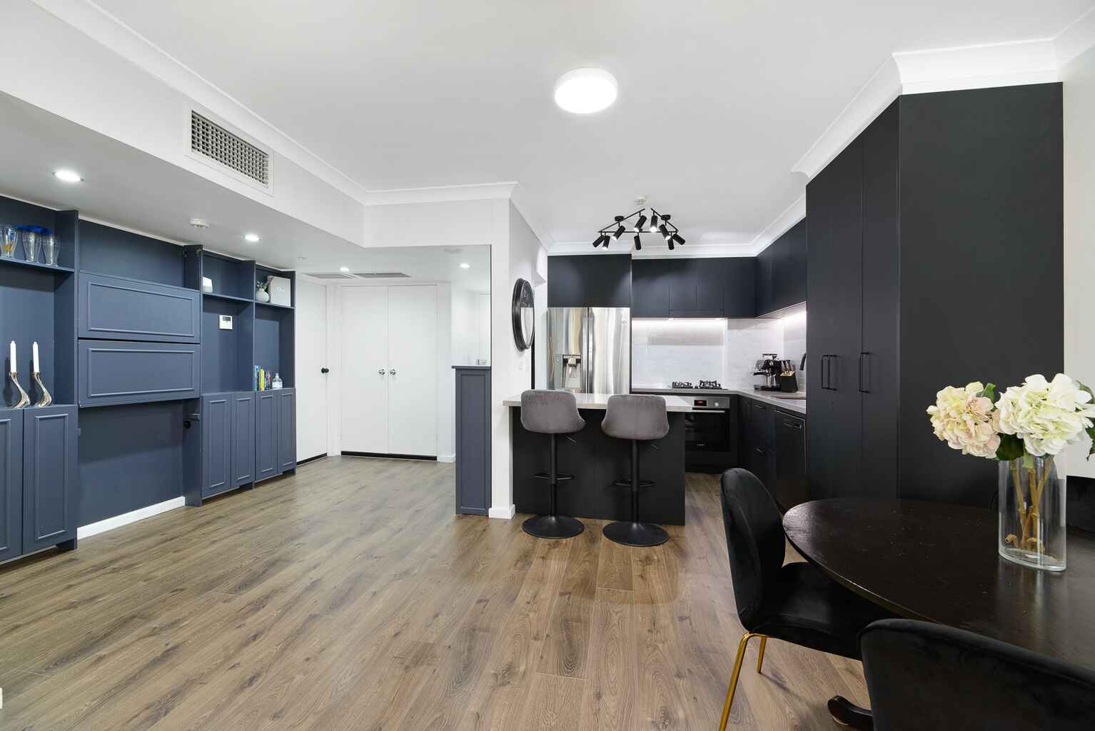 306/37-39 Mclaren Street  North Sydney