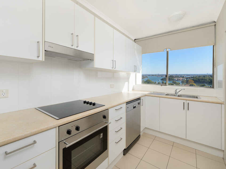 17/10 Carr Street Waverton