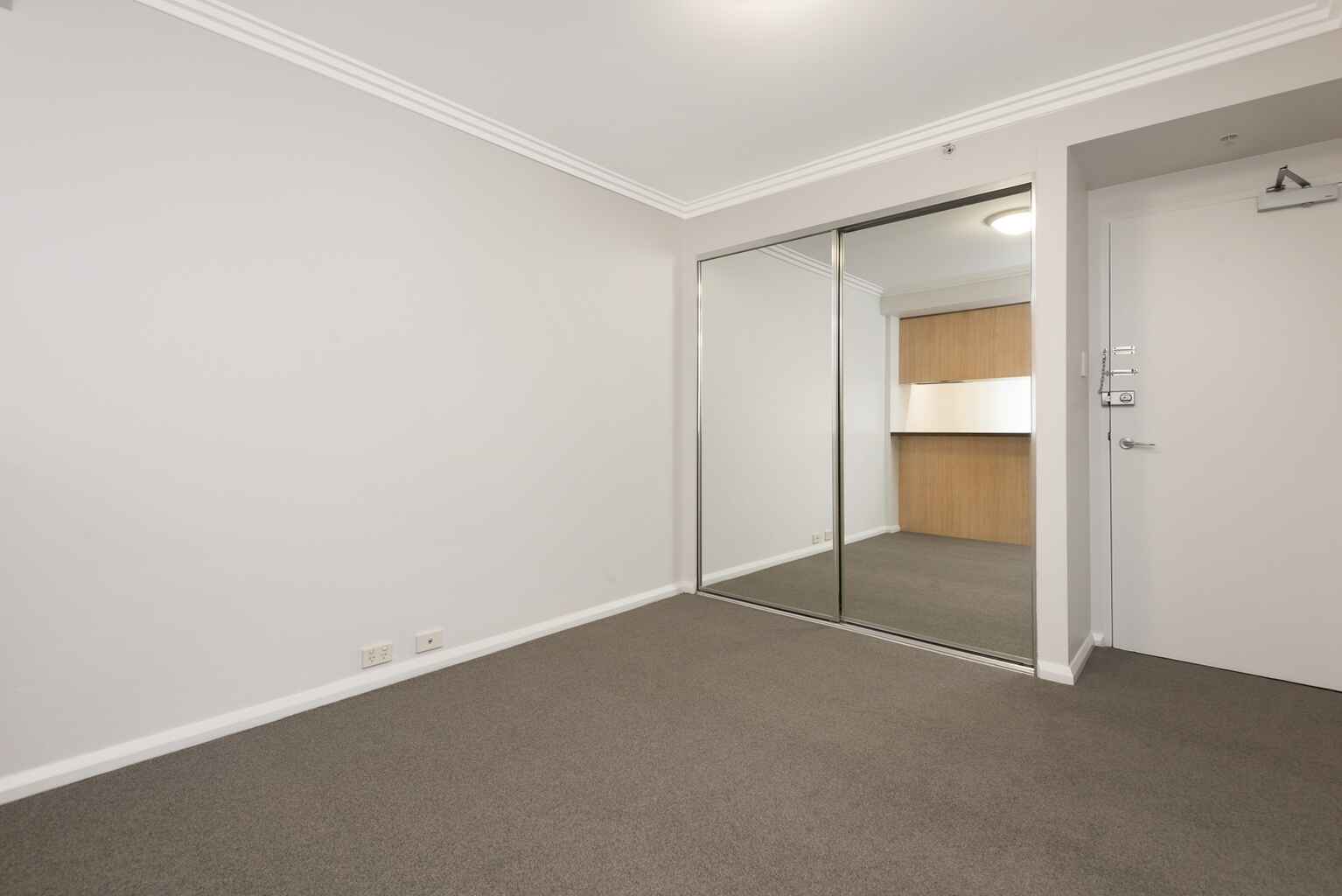 118/1 Sergeants Lane St Leonards