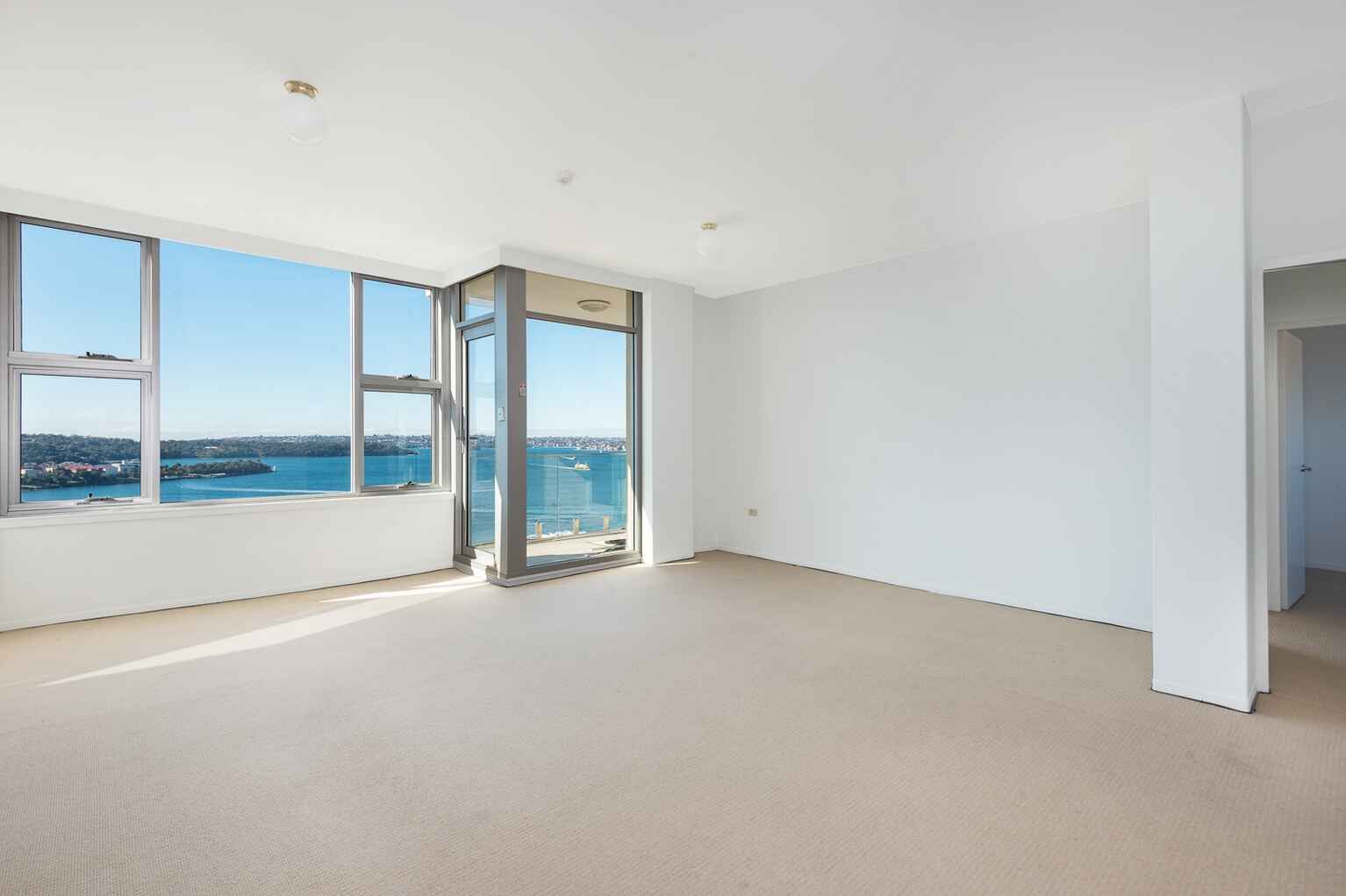 113/67 Carabella Street Kirribilli