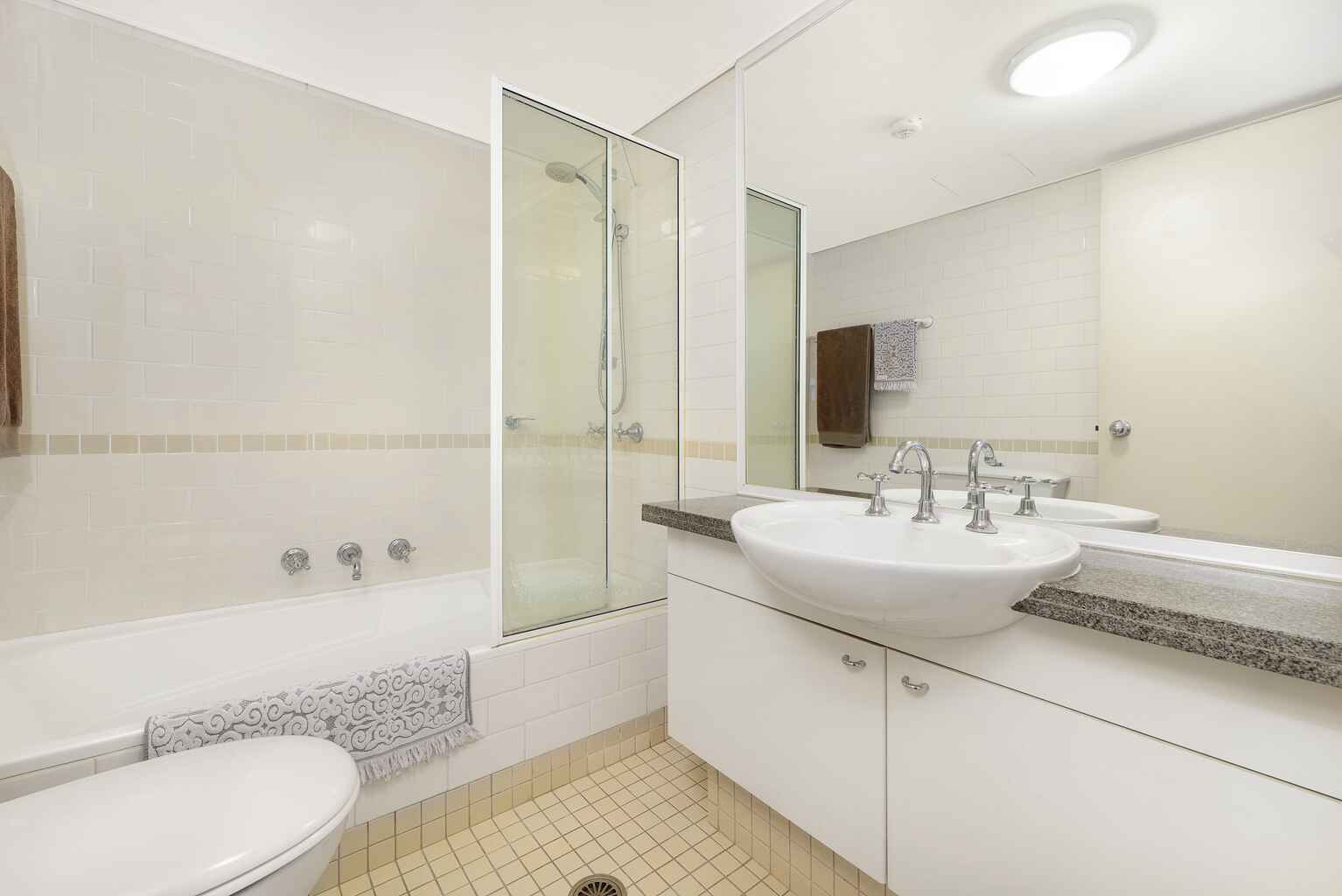 707/37-39 McLaren Street North Sydney