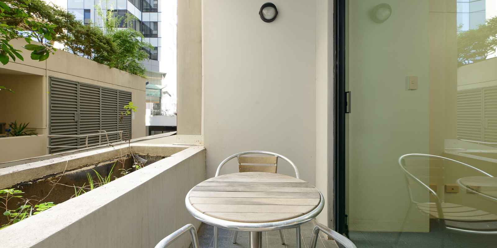 5/237 Miller Street North Sydney 5/237 Miller Street North Sydney