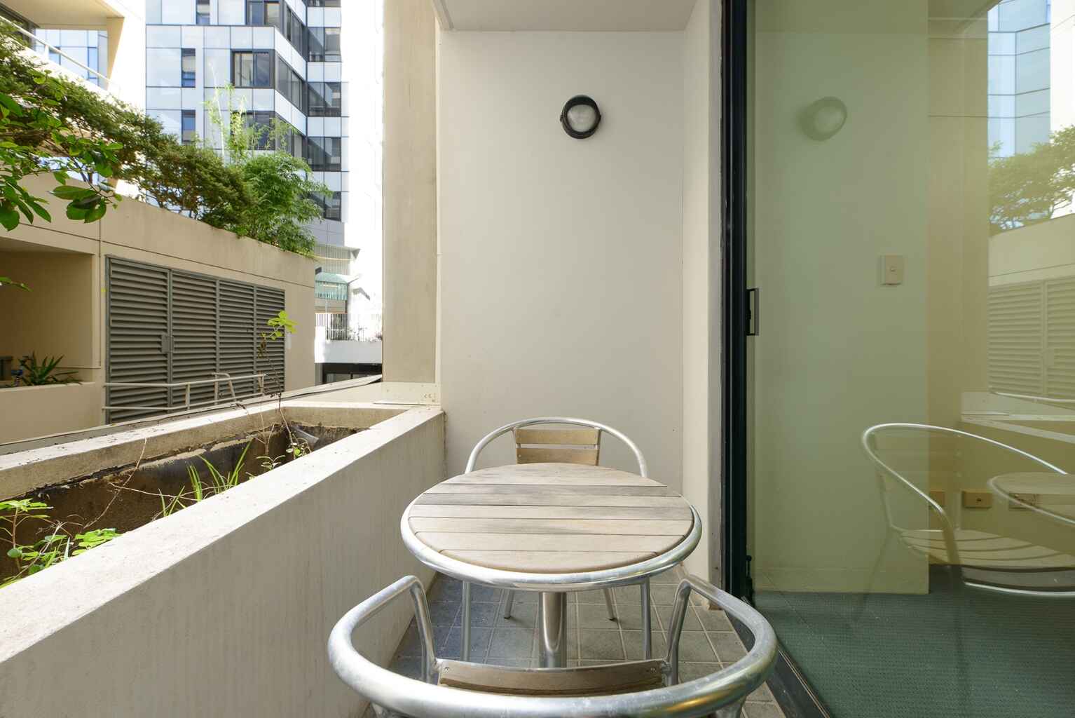 5/237 Miller Street North Sydney 5/237 Miller Street North Sydney