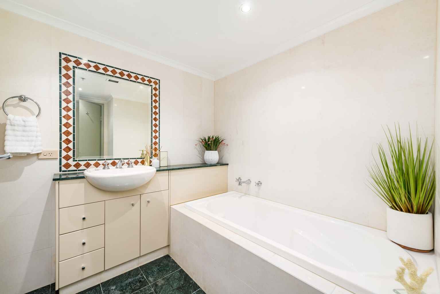 71/237 Miller Street North Sydney 71/237 Miller Street North Sydney