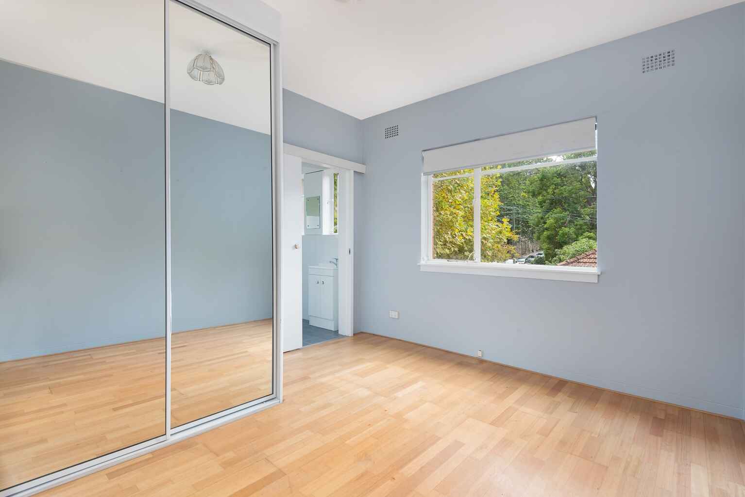 15/341 Alfred Street Neutral Bay