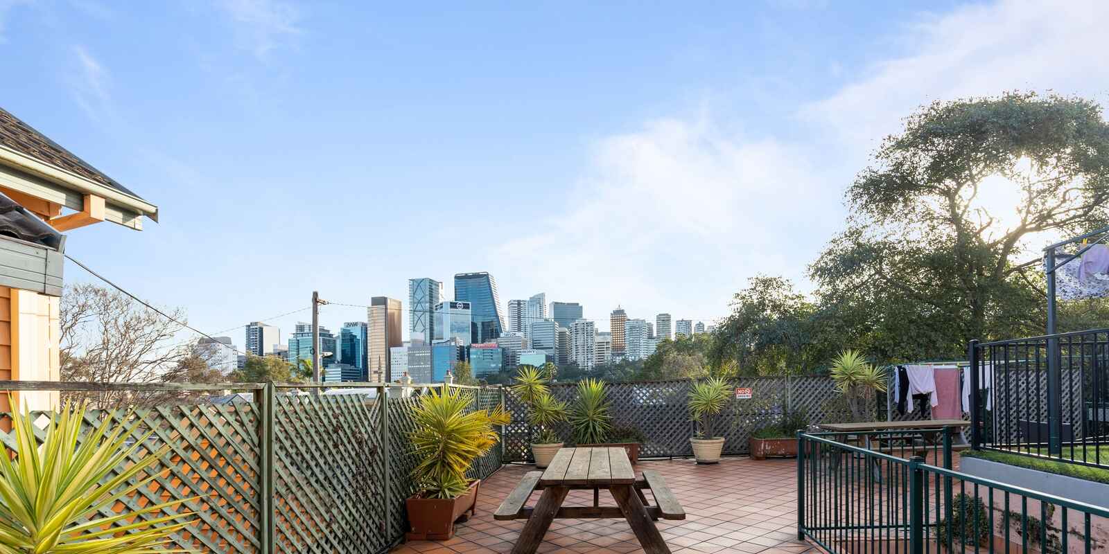 18/64 Ben Boyd Road Neutral Bay