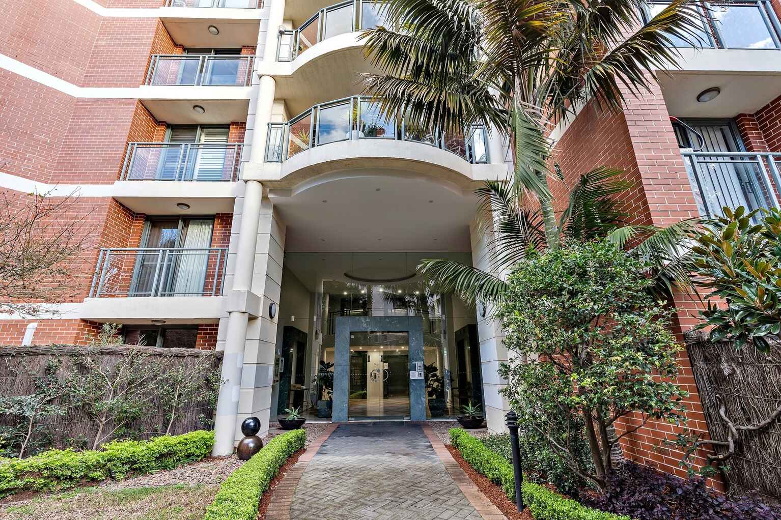 608/28 West Street North Sydney