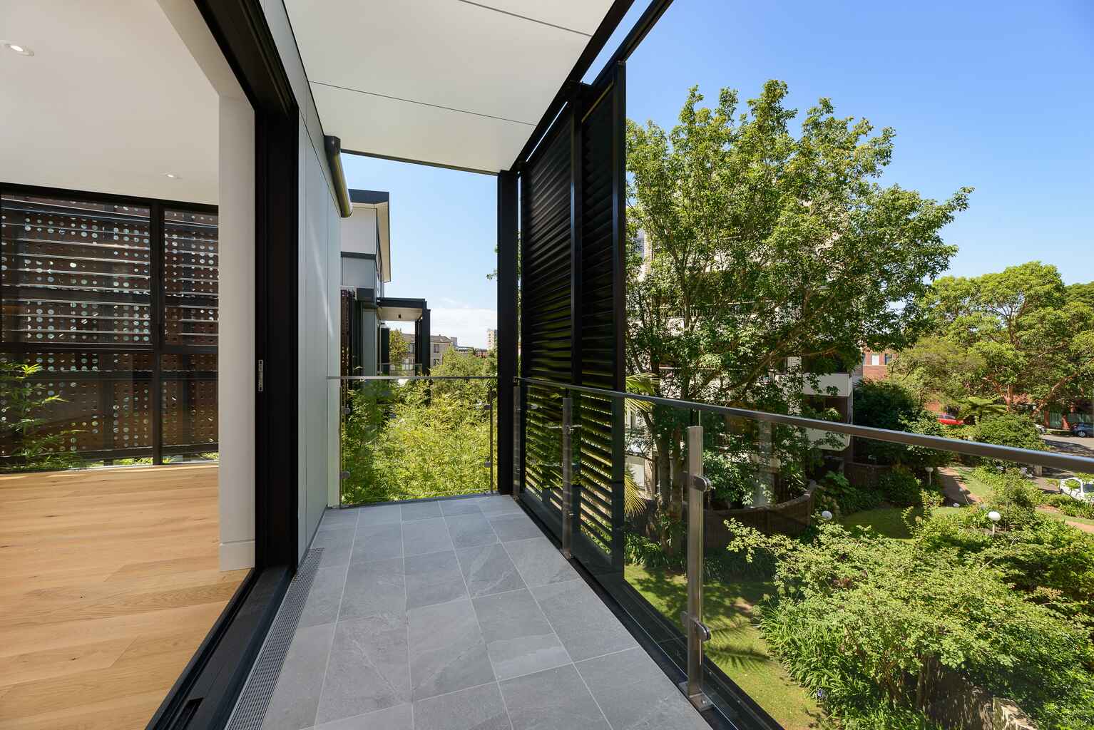 16/211 Military Road Cremorne