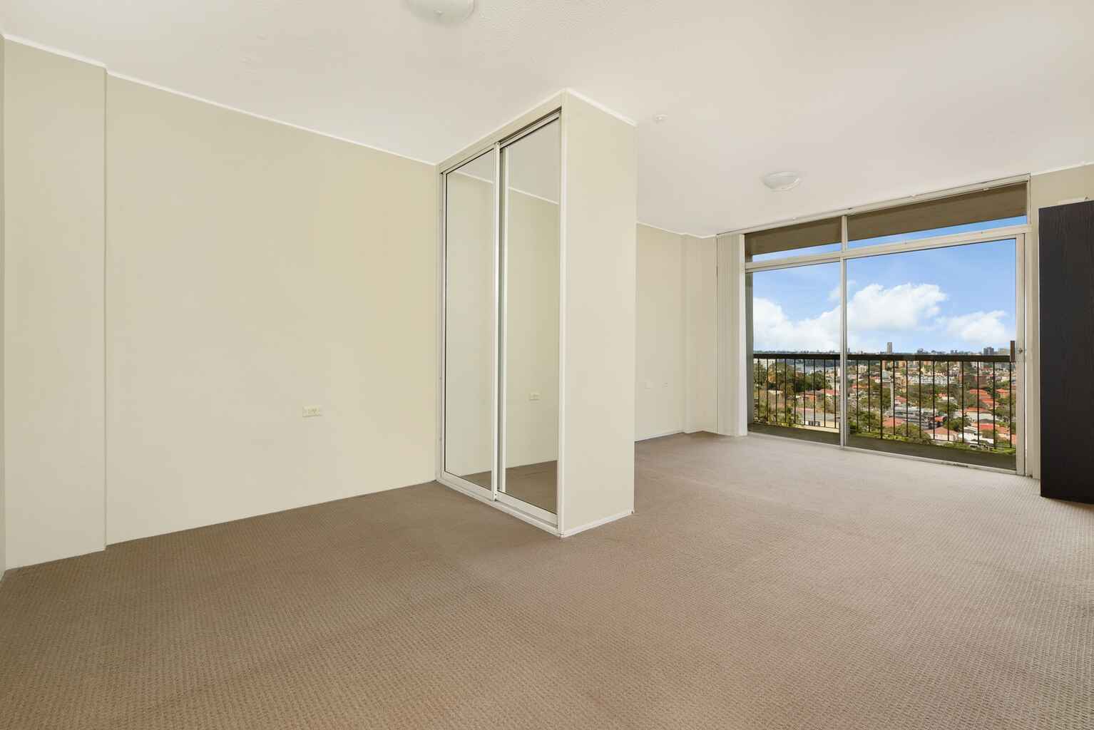 33/88 Bent Street  Neutral Bay