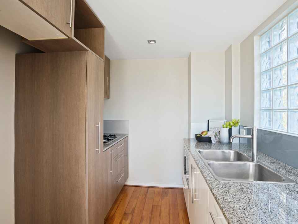 304/88 Berry Street North Sydney