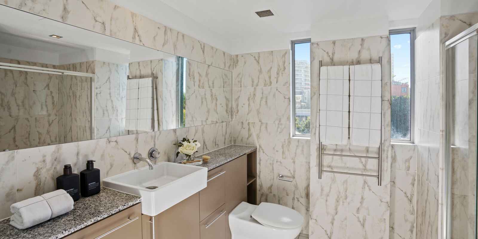 304/88 Berry Street North Sydney