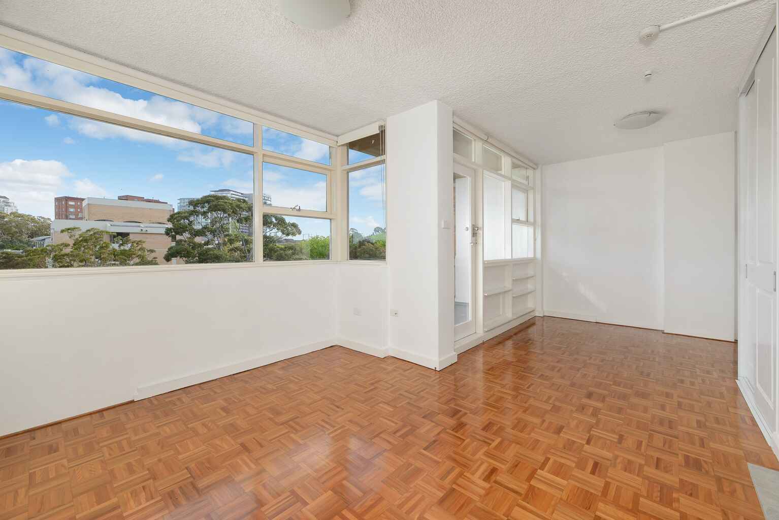 610/54 High Street North Sydney