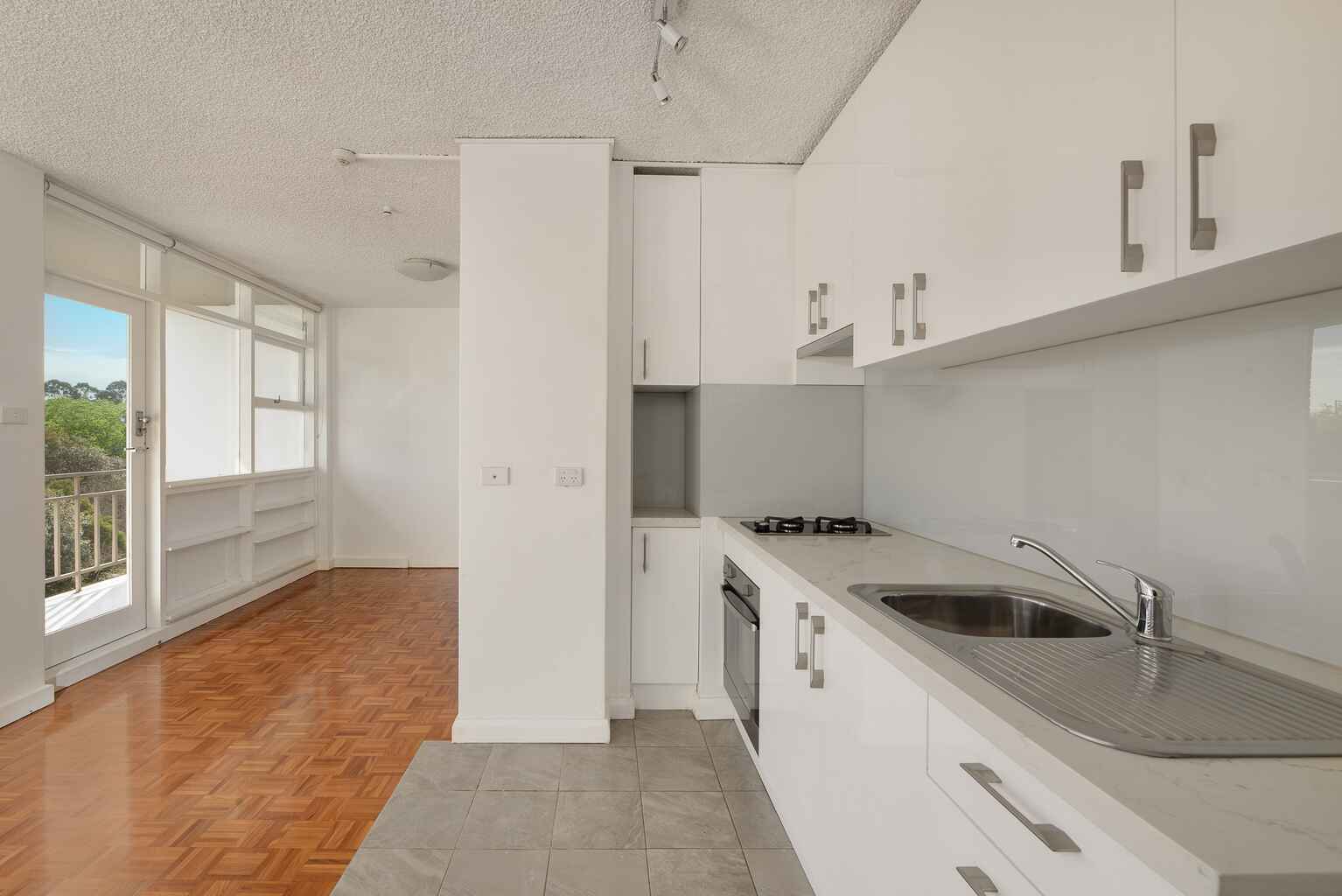 610/54 High Street North Sydney