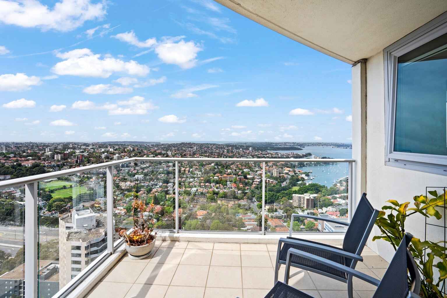 3304/79-81 Berry Street North Sydney 3304/79-81 Berry Street North Sydney