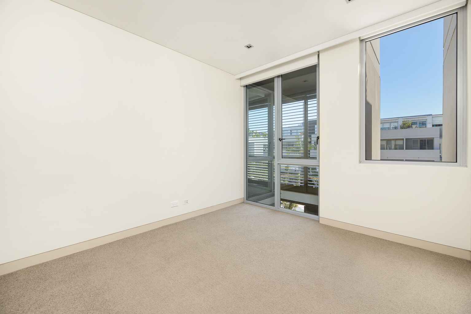 10/11 Amherst Street  Cammeray