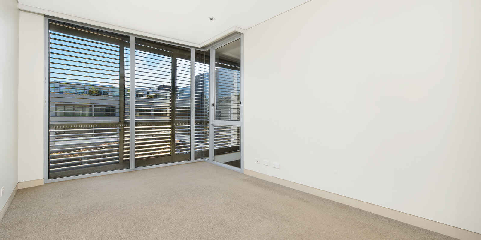 10/11 Amherst Street  Cammeray