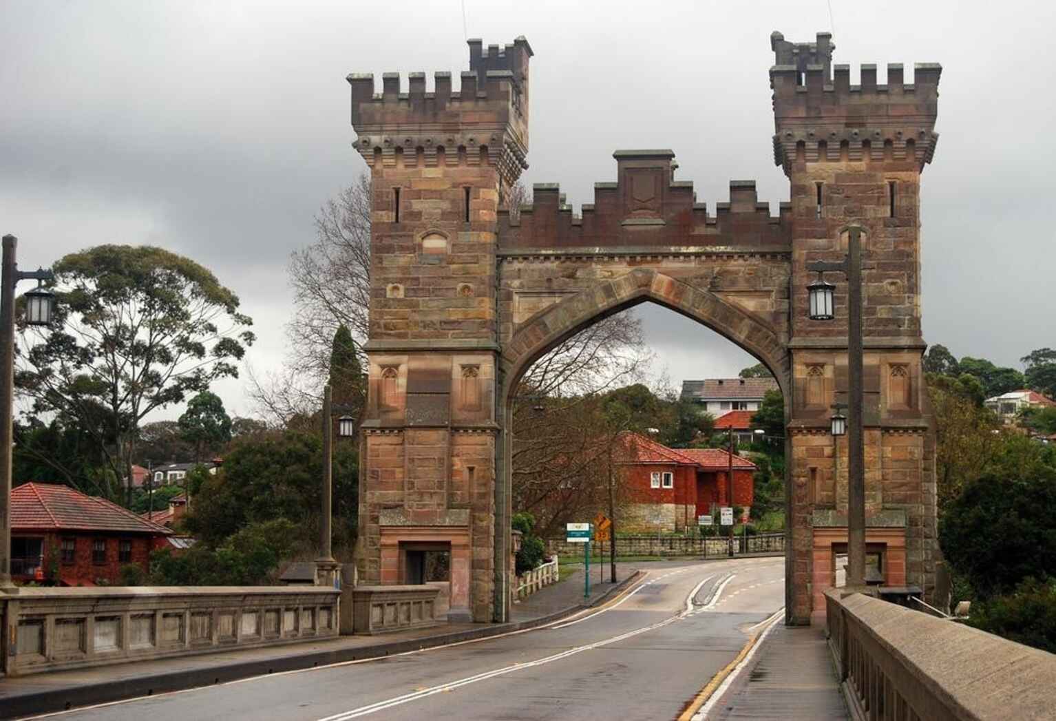 10/11 Amherst Street  Cammeray