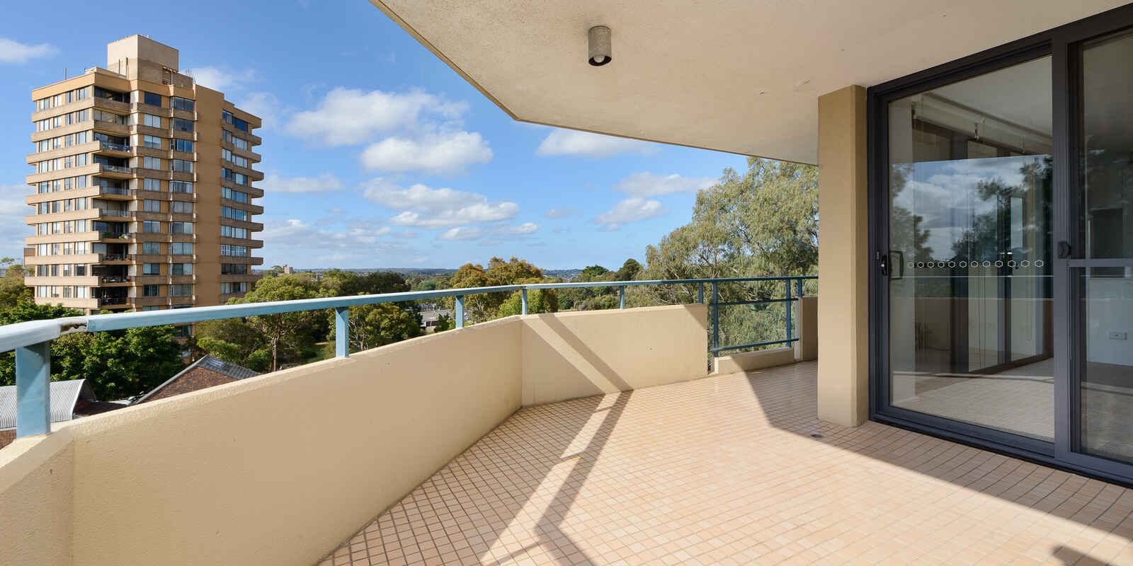 17/238 Falcon Street North Sydney