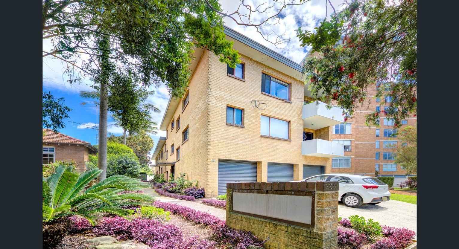 3/218 Ben Boyd Road Neutral Bay