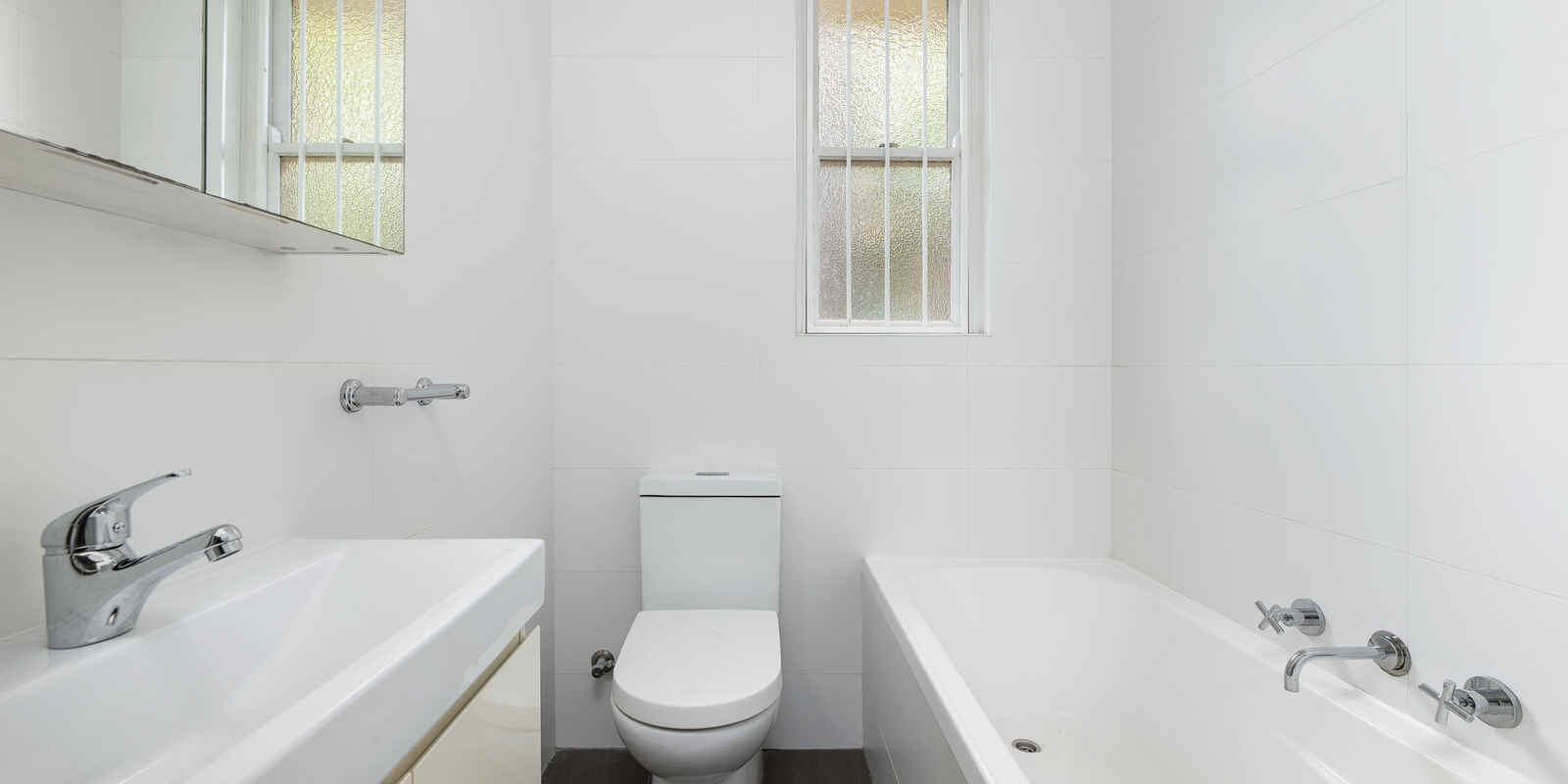 8/9 Ben Boyd Road  Neutral Bay