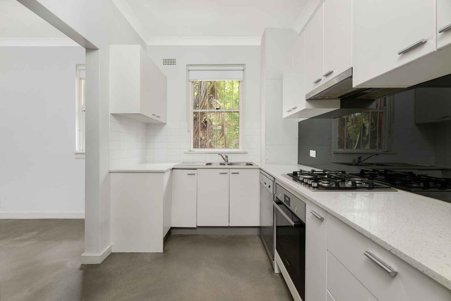 8/9 Ben Boyd Road  Neutral Bay