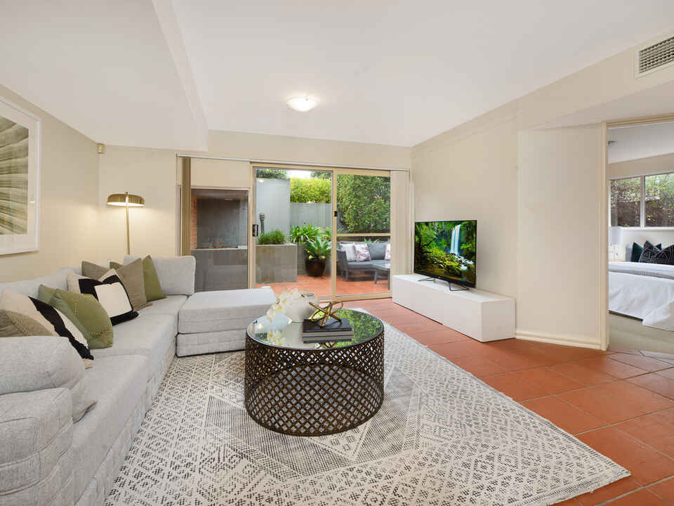 2/70-72 Muston Street Mosman