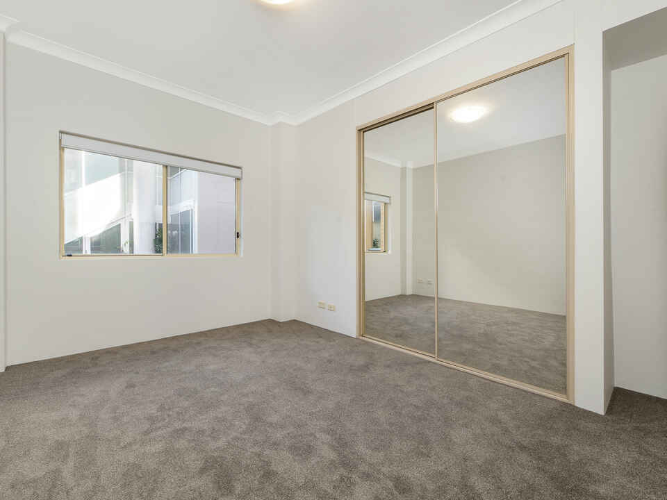 13/267 Miller  Street North Sydney