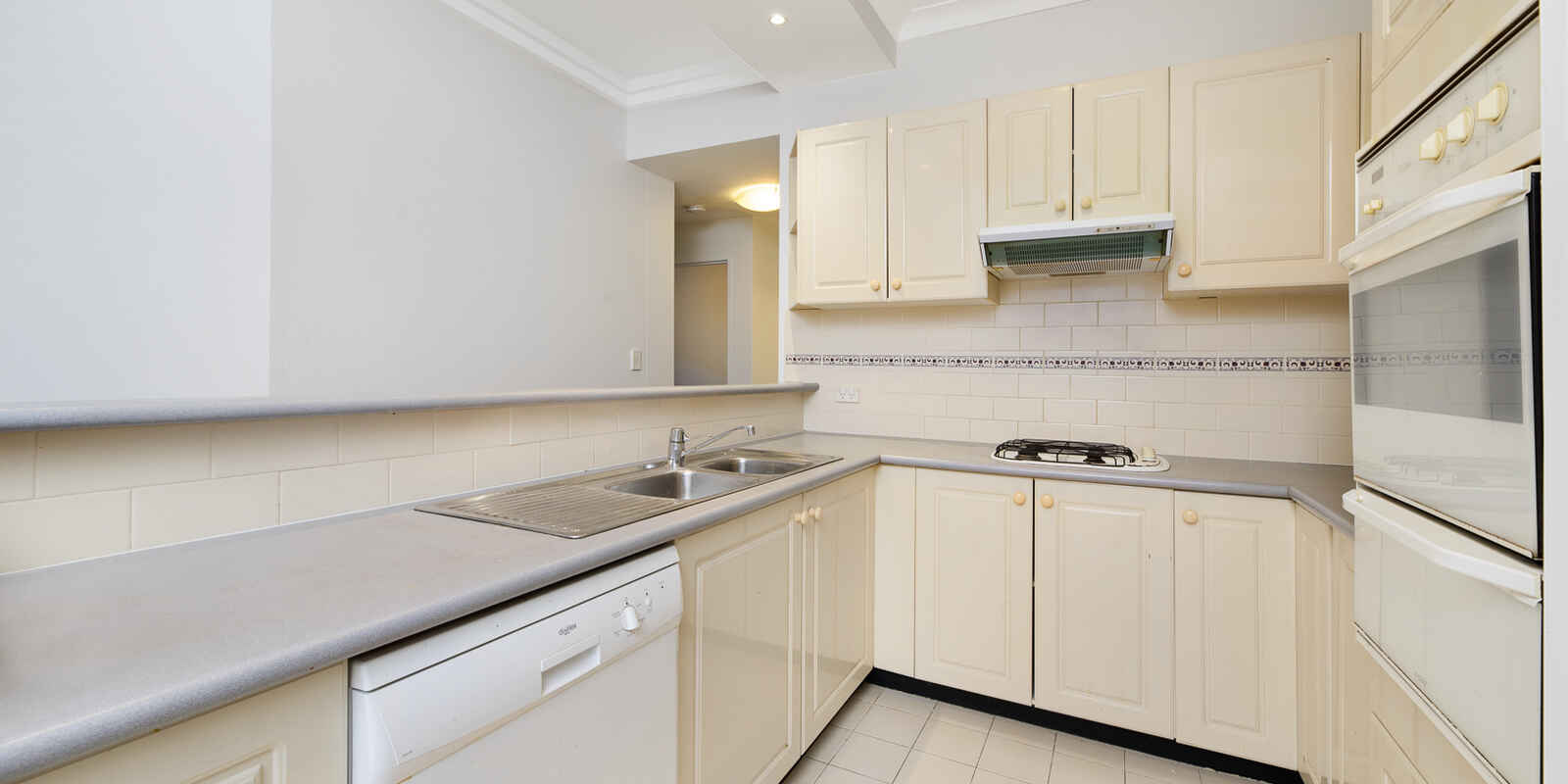 13/267 Miller  Street North Sydney