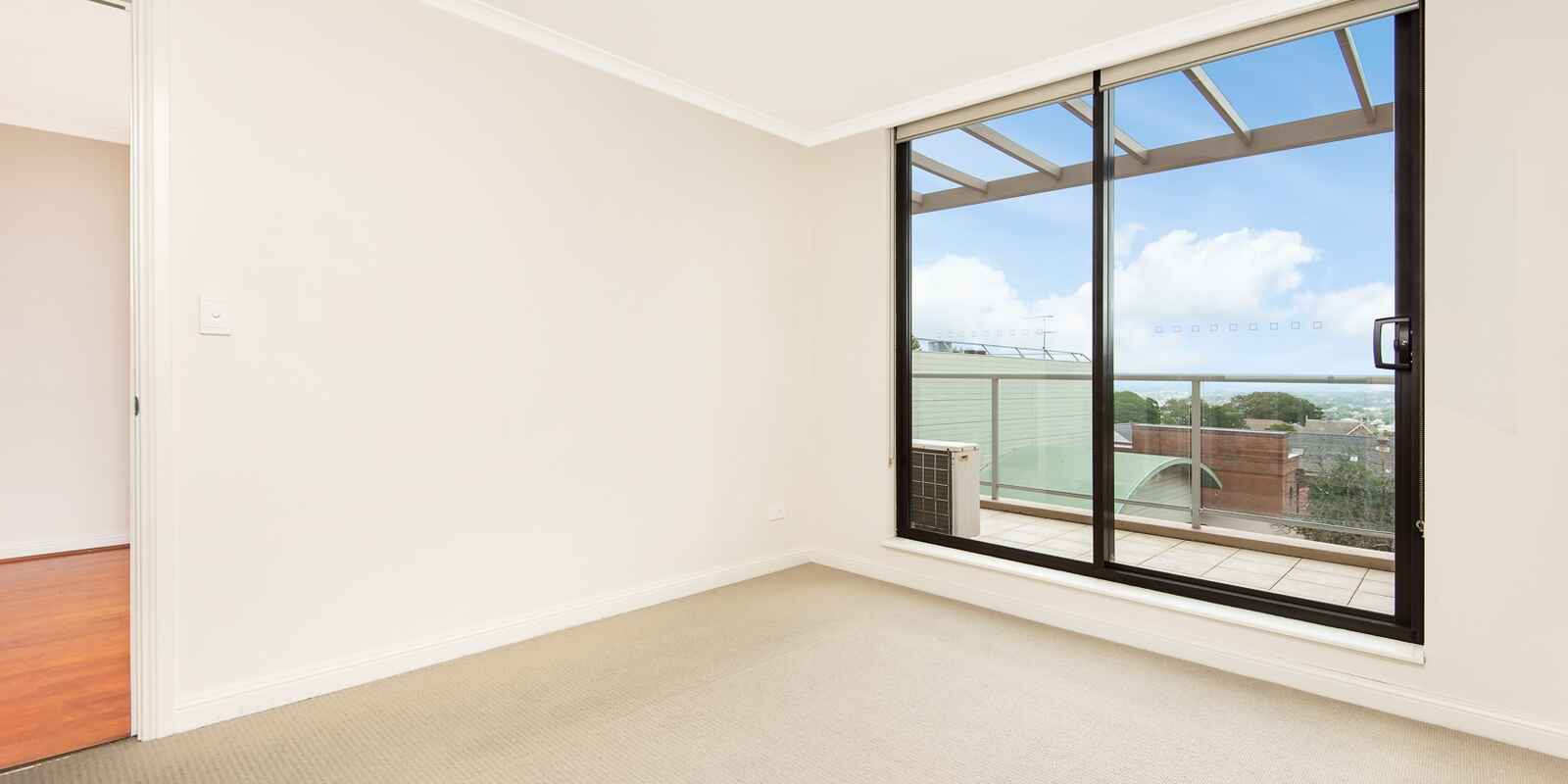 702/7-17 William Street  North Sydney