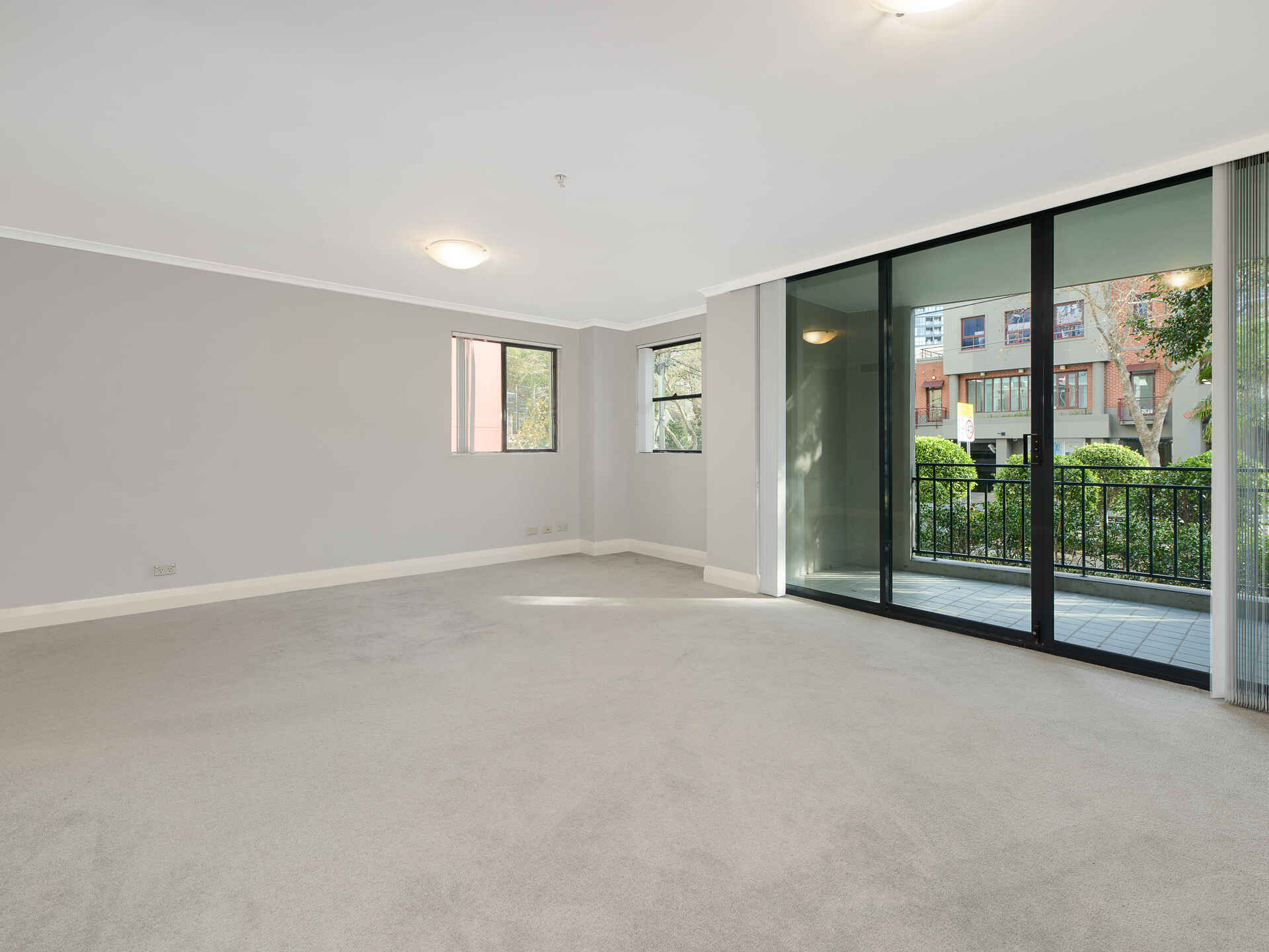 15/237 Miller St North Sydney