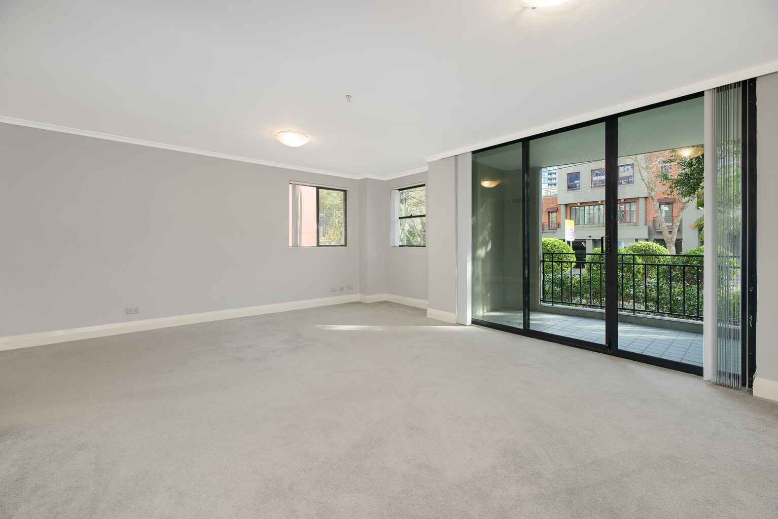 15/237 Miller St North Sydney