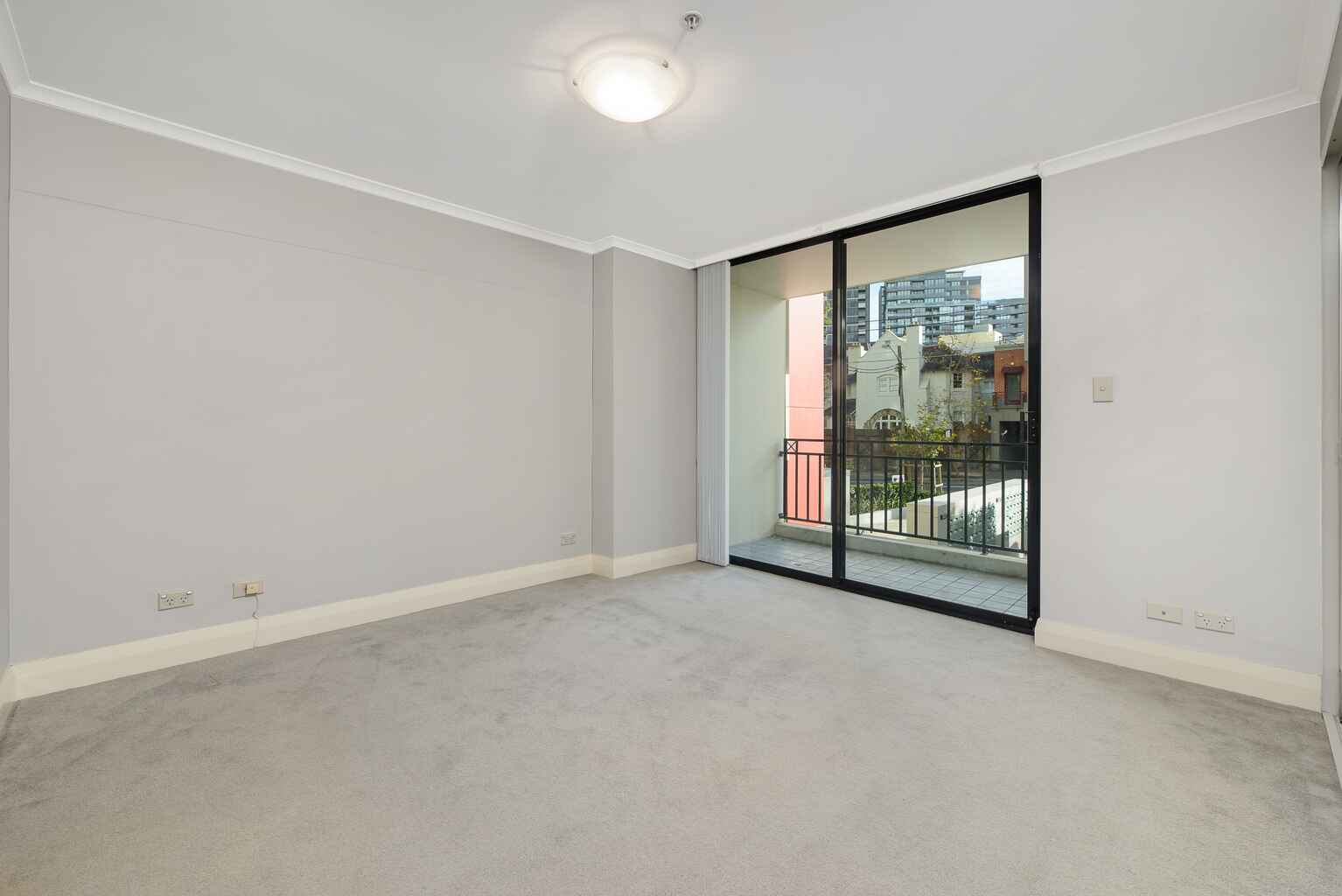 15/237 Miller St North Sydney