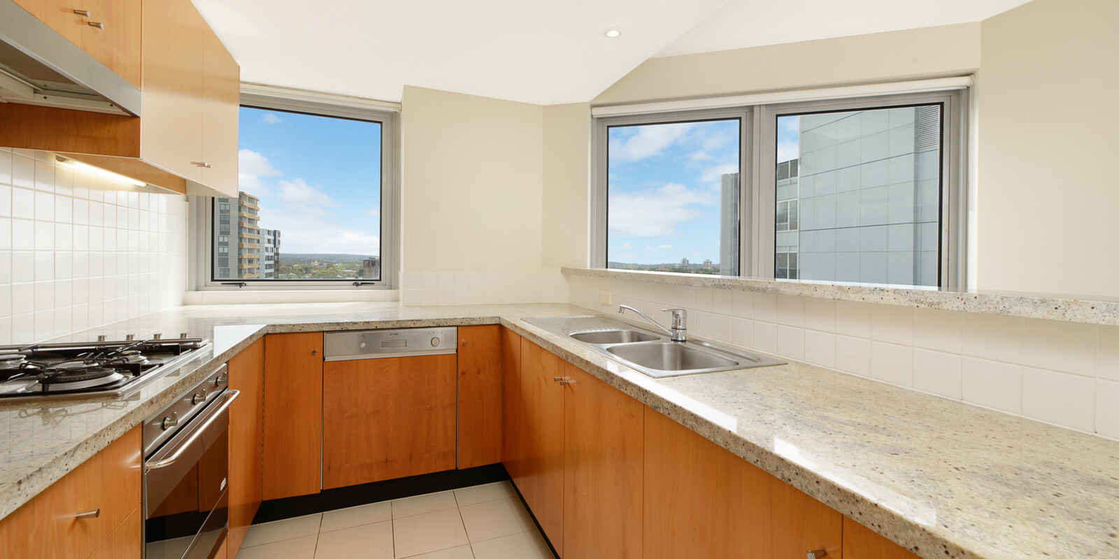 2007/77-81 Berry Street North Sydney 2007/77-81 Berry Street North Sydney