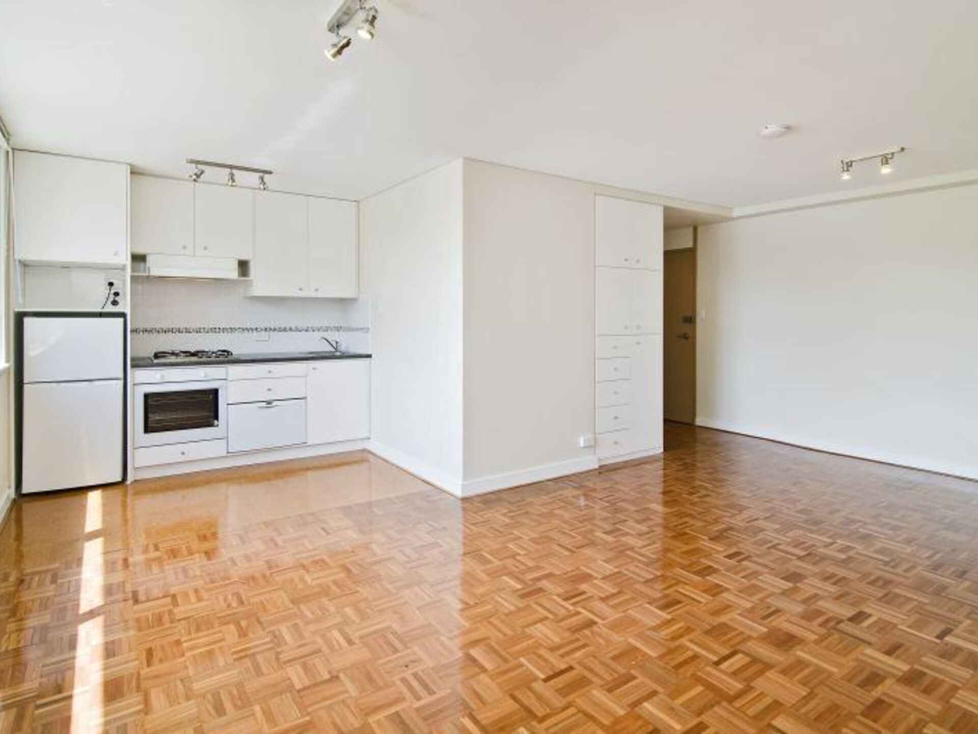 210/22 Doris Street North Sydney