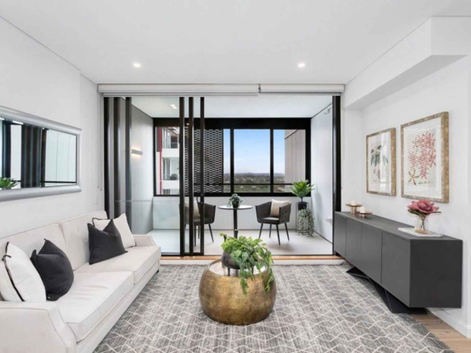 1302/229 Miller Street North Sydney