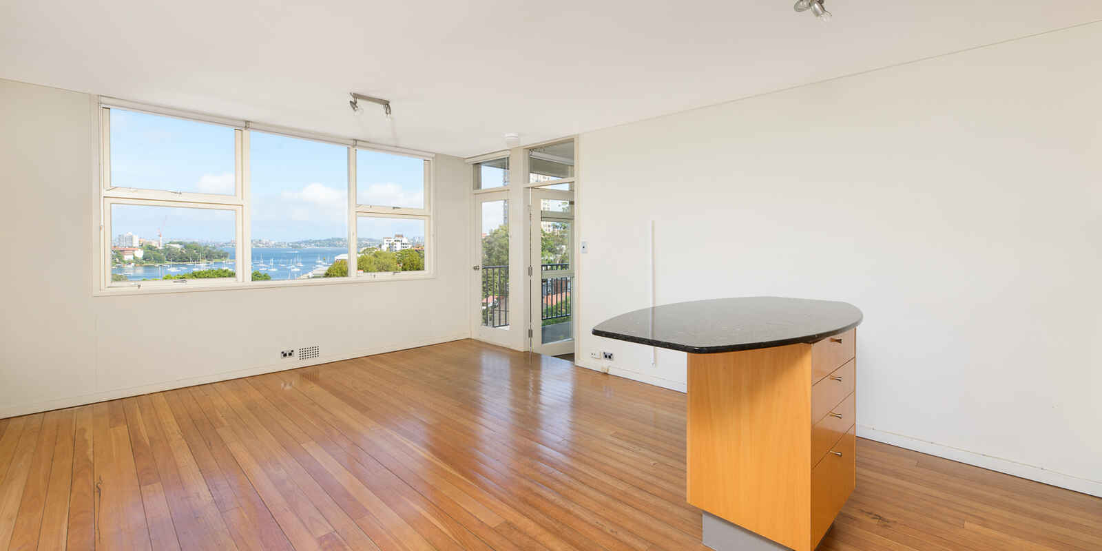 803/22 Doris Street North Sydney
