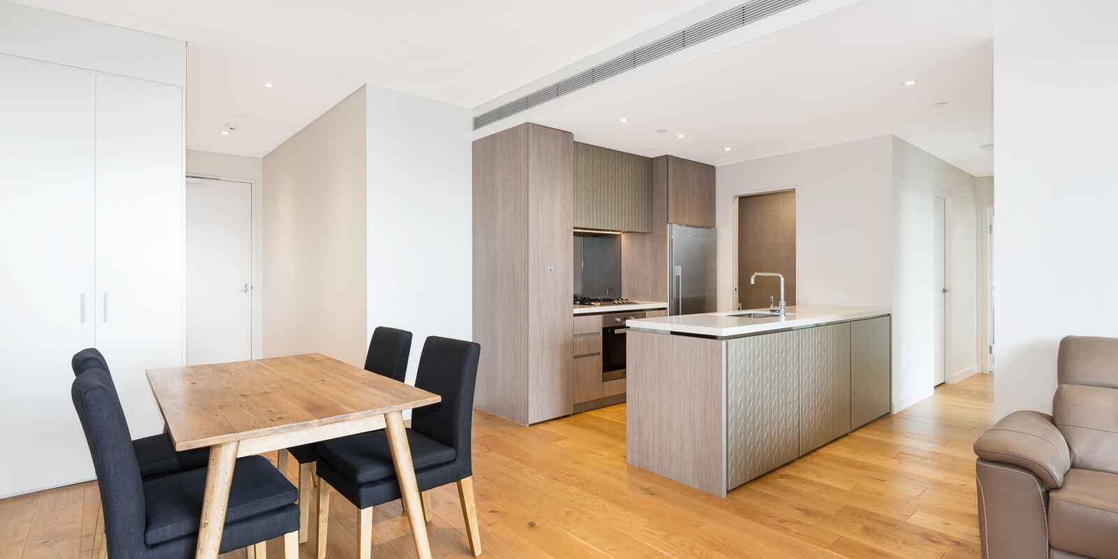 1601/225 Pacific Highway North Sydney