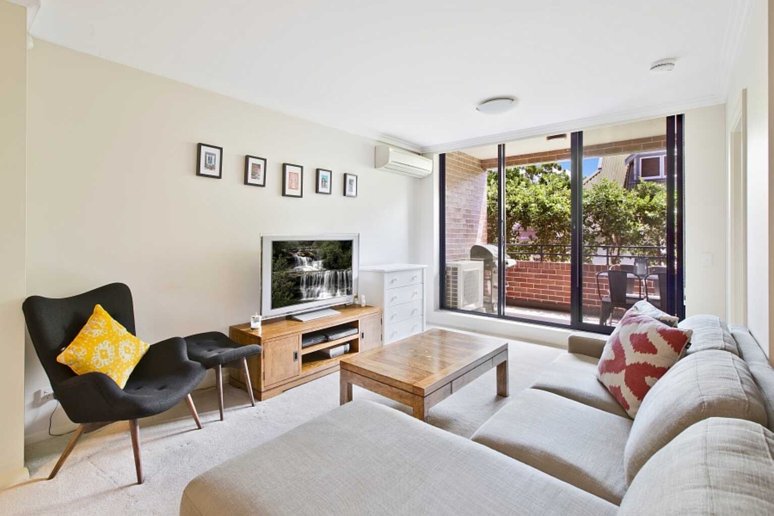 2/2 David Street Crows Nest