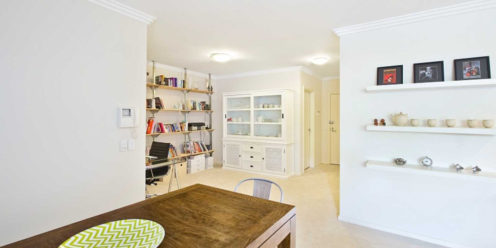 2/2 David Street Crows Nest