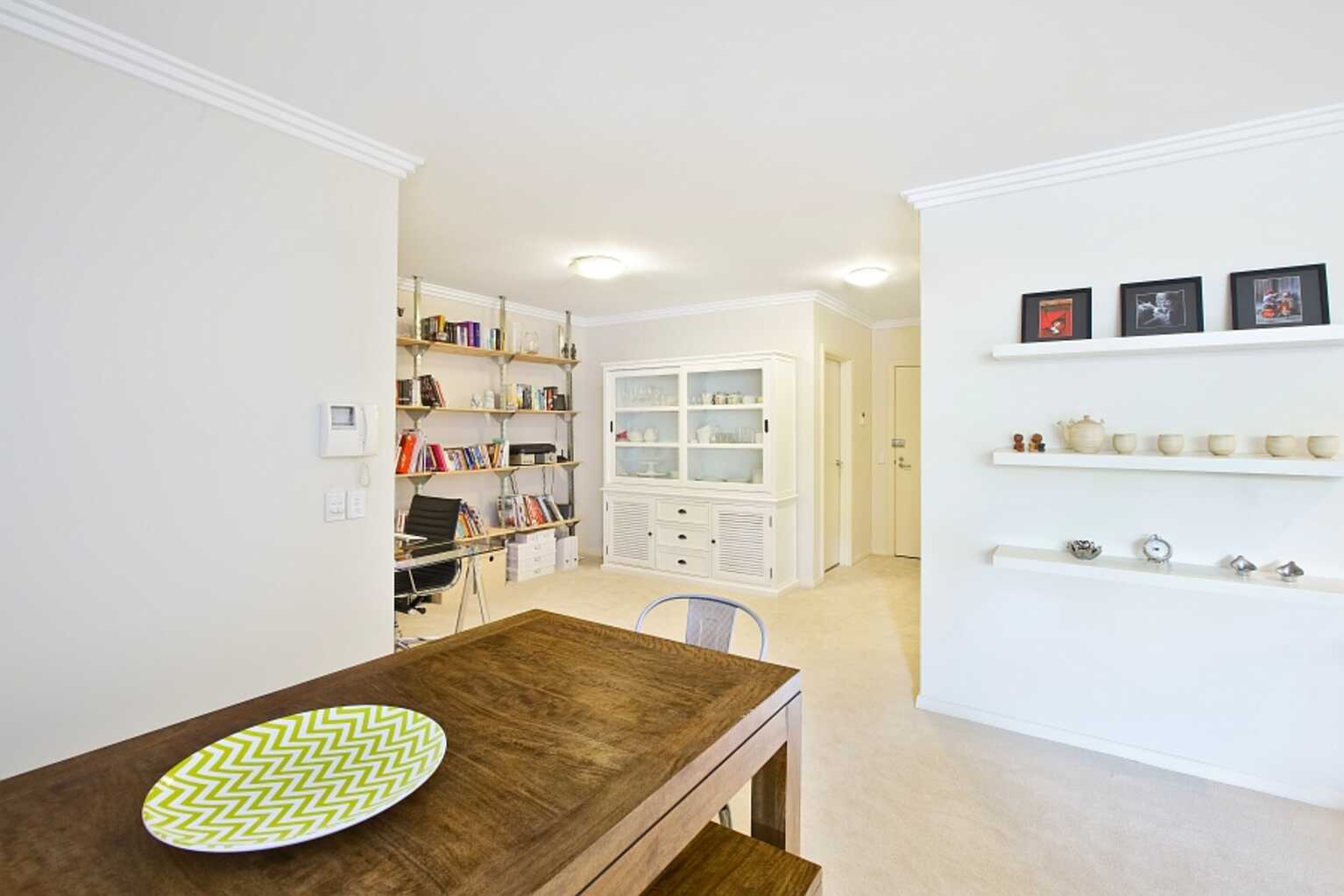 2/2 David Street Crows Nest