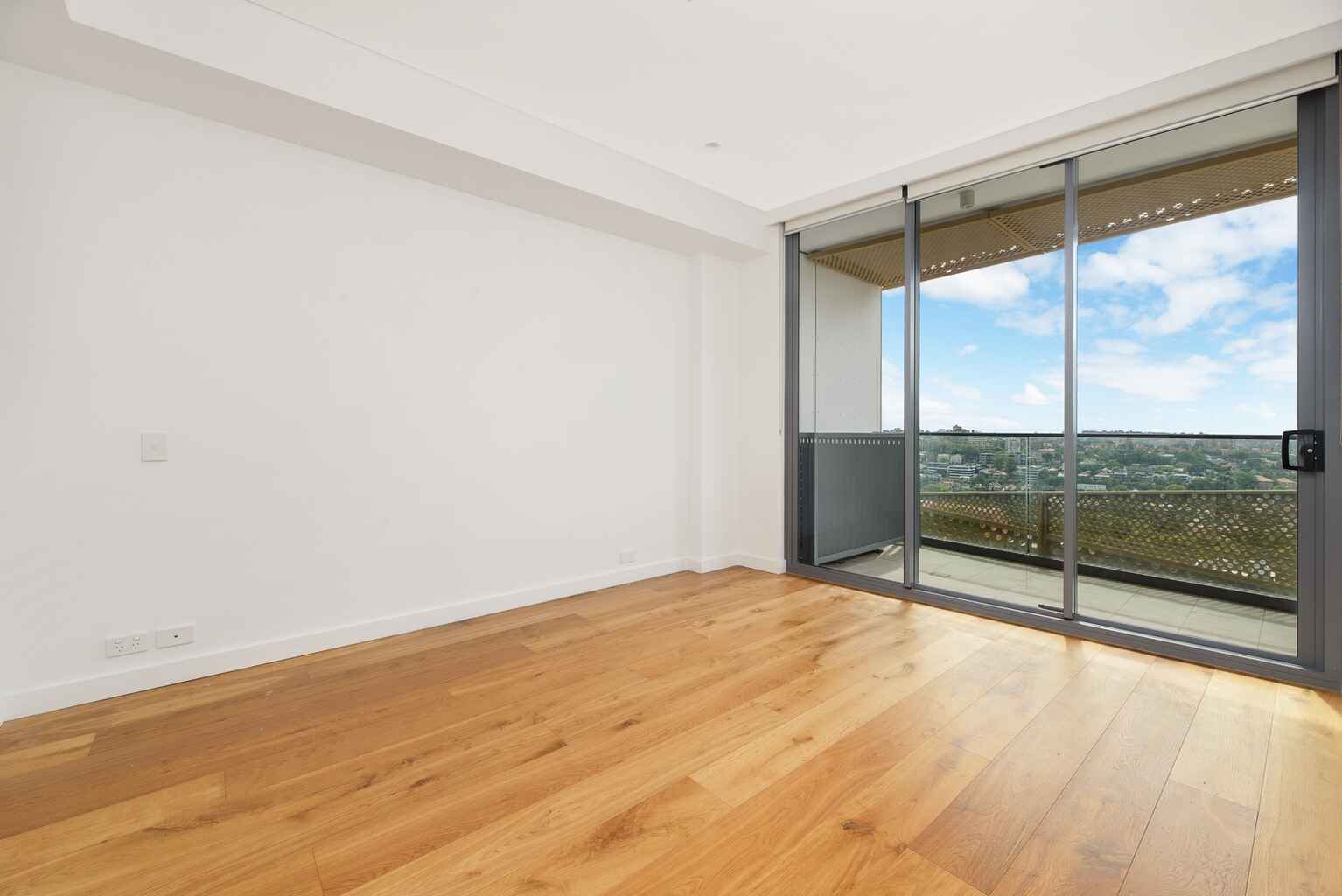 805/221 Miller St North Sydney