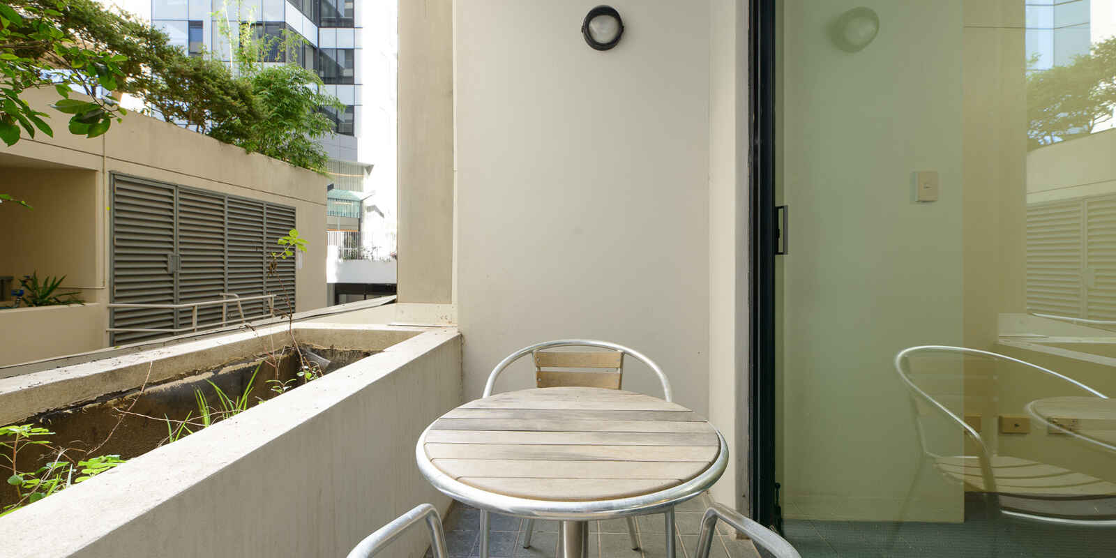 5/237 Miller Street North Sydney 5/237 Miller Street North Sydney