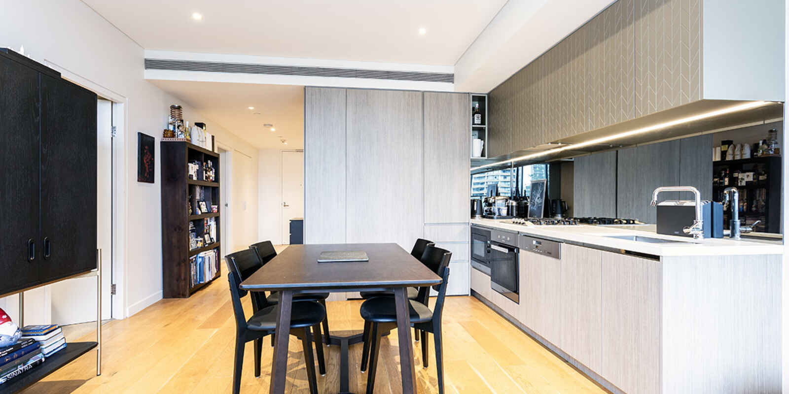 702/225 Pacific Highway North Sydney