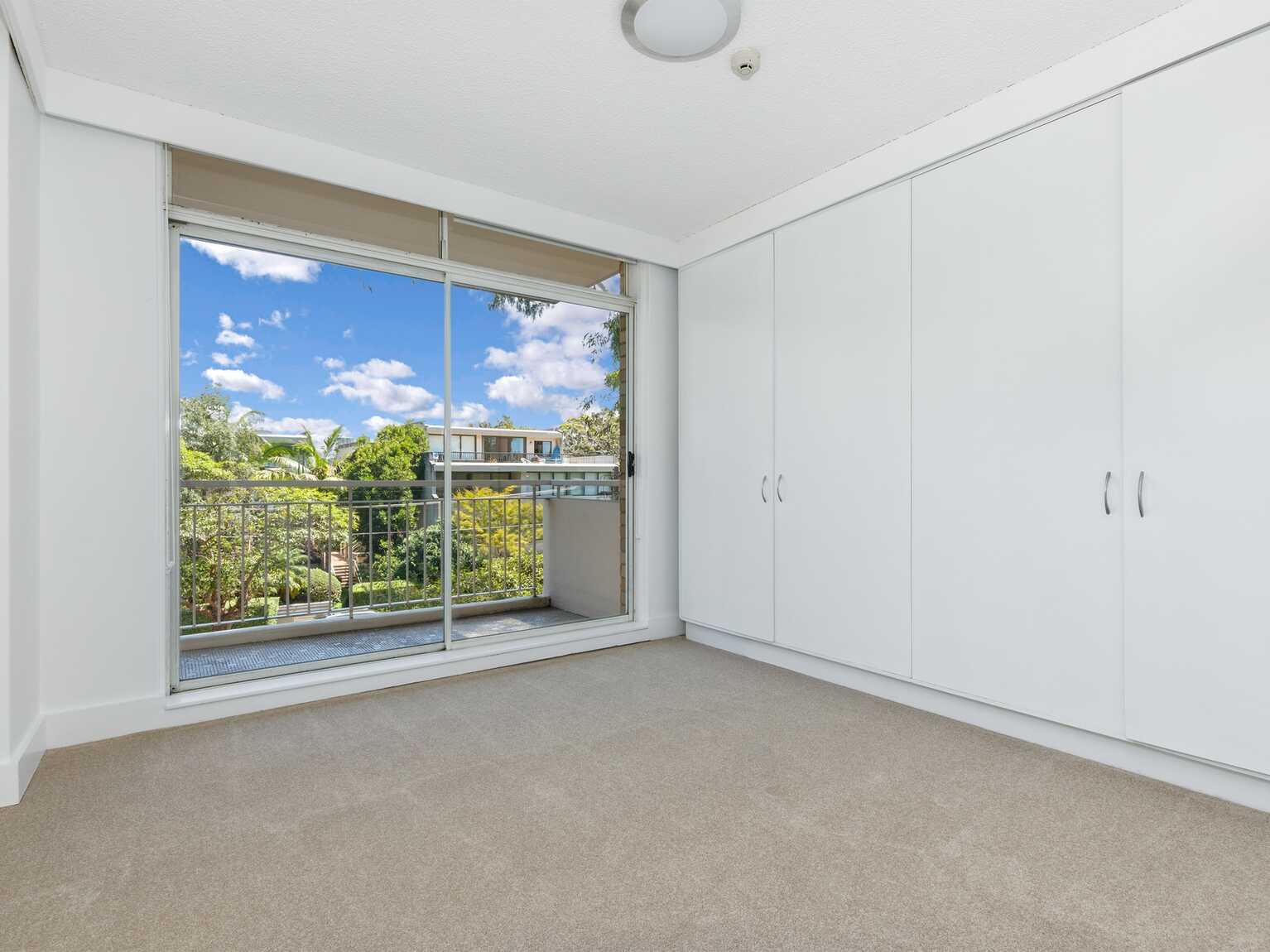 Unit For Lease 14/1117 Watson Street Neutral Bay
